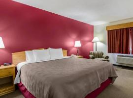 Rodeway Inn Hesston, hotel i Hesston