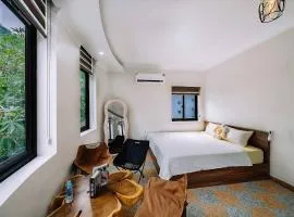 Bamboo House Cat Ba