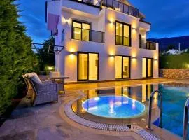 ATLANTİS- 4 Bedroom Holiday Villa in Hisaronu