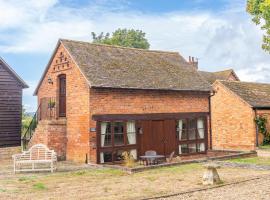 Poplar Cottage - Historic Barn in Dumbleton, hotel v destinaci Dumbleton