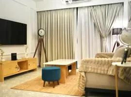 COSY 1BHK With Pool and WiFi Near Beach