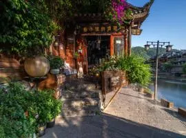Fenghuang Luming B&B