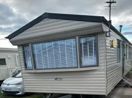 Winkups Getaway caravan hire