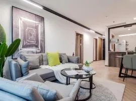 EHUB - Nanjing Road 2Bedroom with High Floor View
