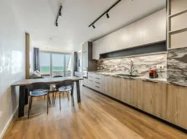 The Seaview Jacuzzi Suite by PS