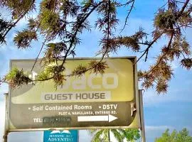 Jacobin Guest House & Cottages