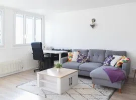 Bright apartment for 4 in Le Kremlin-Bicêtre