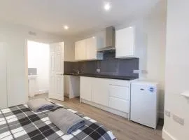 Radstock Road - Room 2b