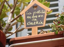 Petit Grenier Douillet De Cathie, hotell sihtkohas Roquemaure