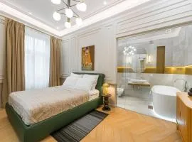 Isac Residence