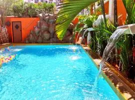 GOLDLAND Luxury Pool Villa Pattaya Walking Street 8 Bedrooms