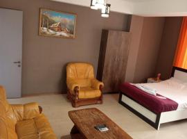 Kavela555, hotel near Tbilisi International Airport - TBS, Tbilisi City