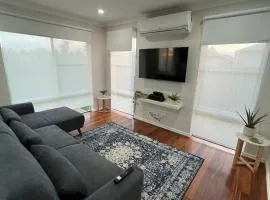 Baldivis Home Close to IGA, CAFE, Restaurants, 15 mins to beach