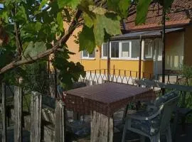 Domaćinstvo Šeširče