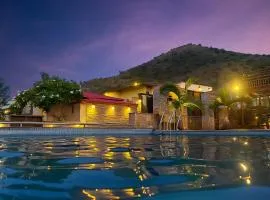 Vijaygarh Resort & Cottages with Private Pool