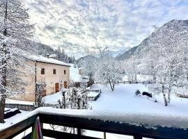 Casa-Le Gerland : joli duplex dans chalet St-Véran, отель в городе Сен-Веран