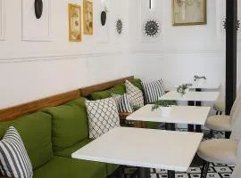 White Moscow Rooms