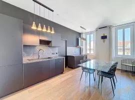 Beachfront - Luxury - Air conditioning - Corniche Kennedy - Les Frères de la Loc'