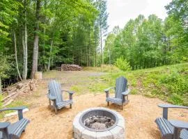 Blue Ridge Mountain Log Cabin - Views - Fireplace - River Access!