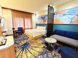Hotel Fairmount Plaza Near Airport, B&B in New Delhi