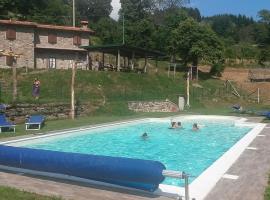 Agriturismo Prato Fiorito, bændagisting í Bagni di Lucca