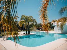 Frontline Golf Penthouse Lagoon & SPA EHHouse, Hotel in Estepona