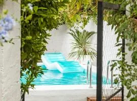 La casita del pueblo GARDEN petfrienly con chimenea