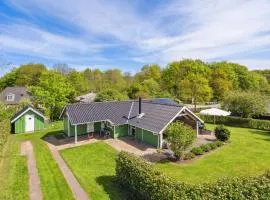 Holiday Home Esther - 500m from the sea by Interhome