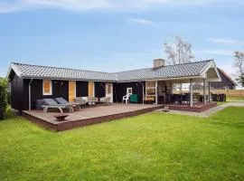 Holiday Home Ilsebet - 150m from the sea by Interhome