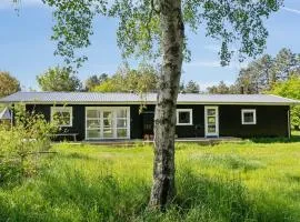 Holiday Home Iliane - 450m from the sea by Interhome