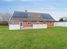 Holiday Home Josie - 700m from the sea by Interhome