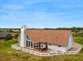 Holiday Home Herma - 1km from the sea by Interhome, hotel in Fanø