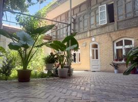 Ozod Guest House, hótel í Samarkand