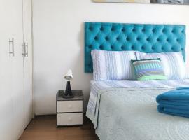 Departamentos Home Bulnes, zelfstandige accommodatie in Santiago