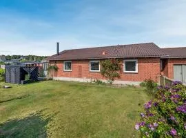 Holiday Home Svein - 500m to the fjord by Interhome