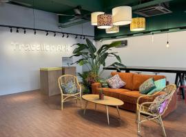Traveller Ark Hotel and Bunks, hostel sa Kuala Lumpur