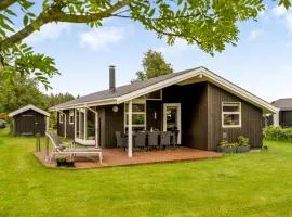 Holiday Home Ylvie - from the sea by Interhome