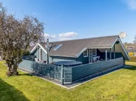 Holiday Home Aika - 450m from the sea by Interhome