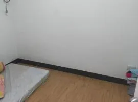 May homey vibe