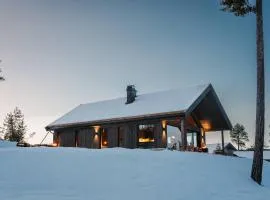 Tiur, stylish new cabin with hot tub