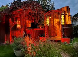 Suite Sinja Erlebnisferienwohnung, hotel que admite mascotas en Hausham