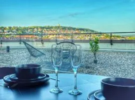 Deluxe Penthouse Suite zentral mit Goldstadtblick