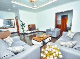 Irenka Residence, hotel com piscina em Nkunjila