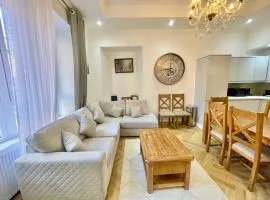 Three bedroom Apartment In Glasgow City Centre