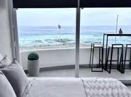 Oceanfront for 4 Nuevo Distrito Cavancha Frente al Mar