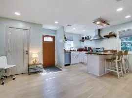 Apartment Minutes from Camelback Mountain with Washer Dryer