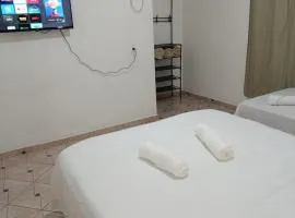 Micro Casa, Próxima ao Terminal Rodoviário, Mercado, Farmácias