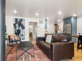 Near Downtown Stylish 2BR With Amazing Patio - 3, khách sạn ở Moab