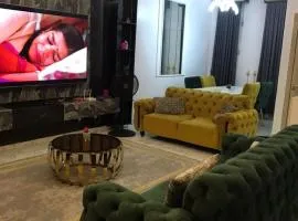Exquisite and beautifully serviced 4bedroom shared apartment