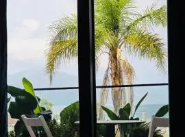 Orikum Beachfront Apartment sleeps 4